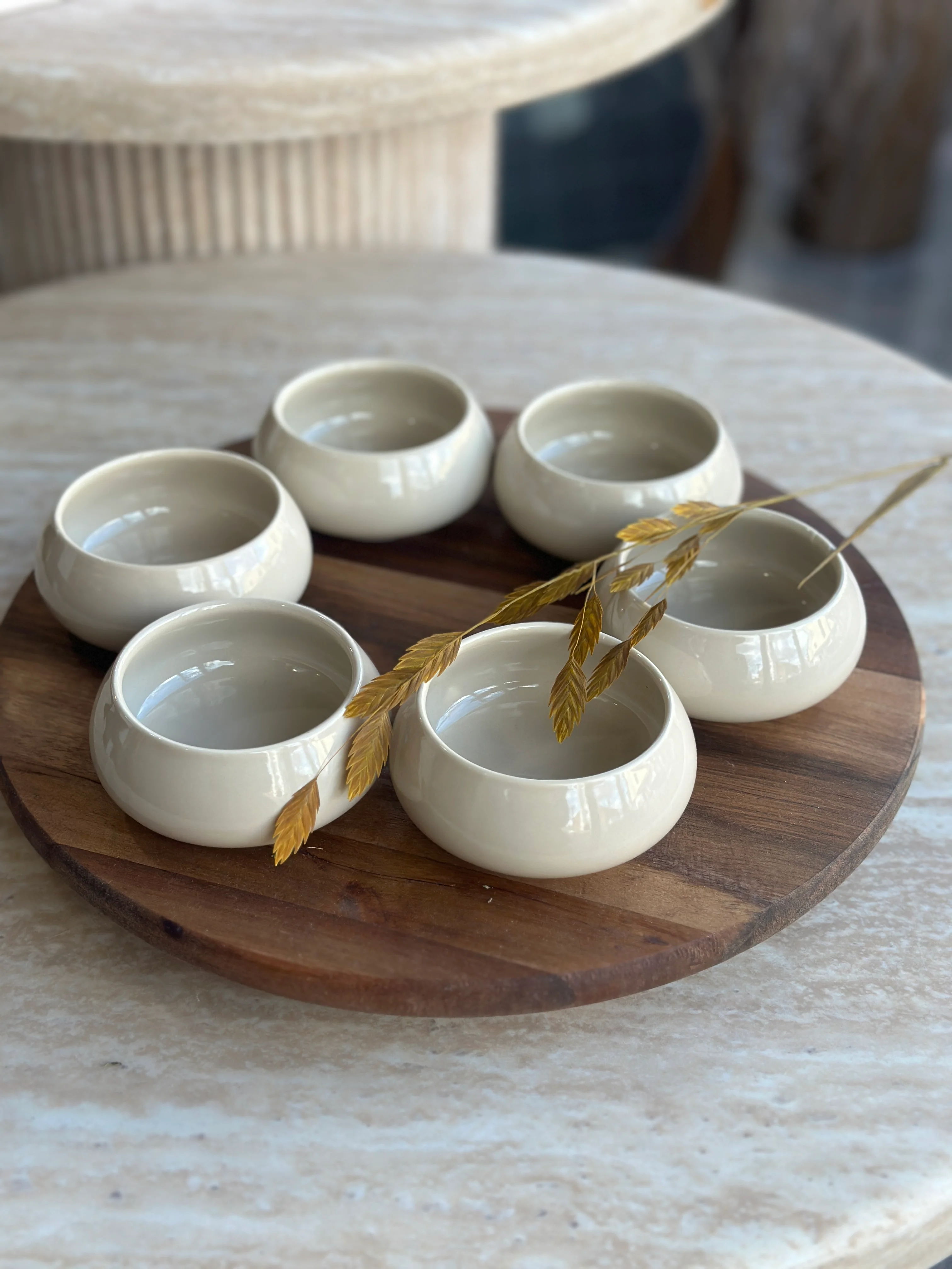 Bondy Beige 6er Dipschälchen Set mit Drehplatte aus Holz - Image 2