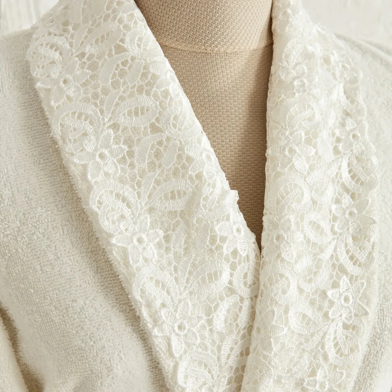 Karaca Home Ring Lace Bademantel Set 9tlg. offwhite - Image 4