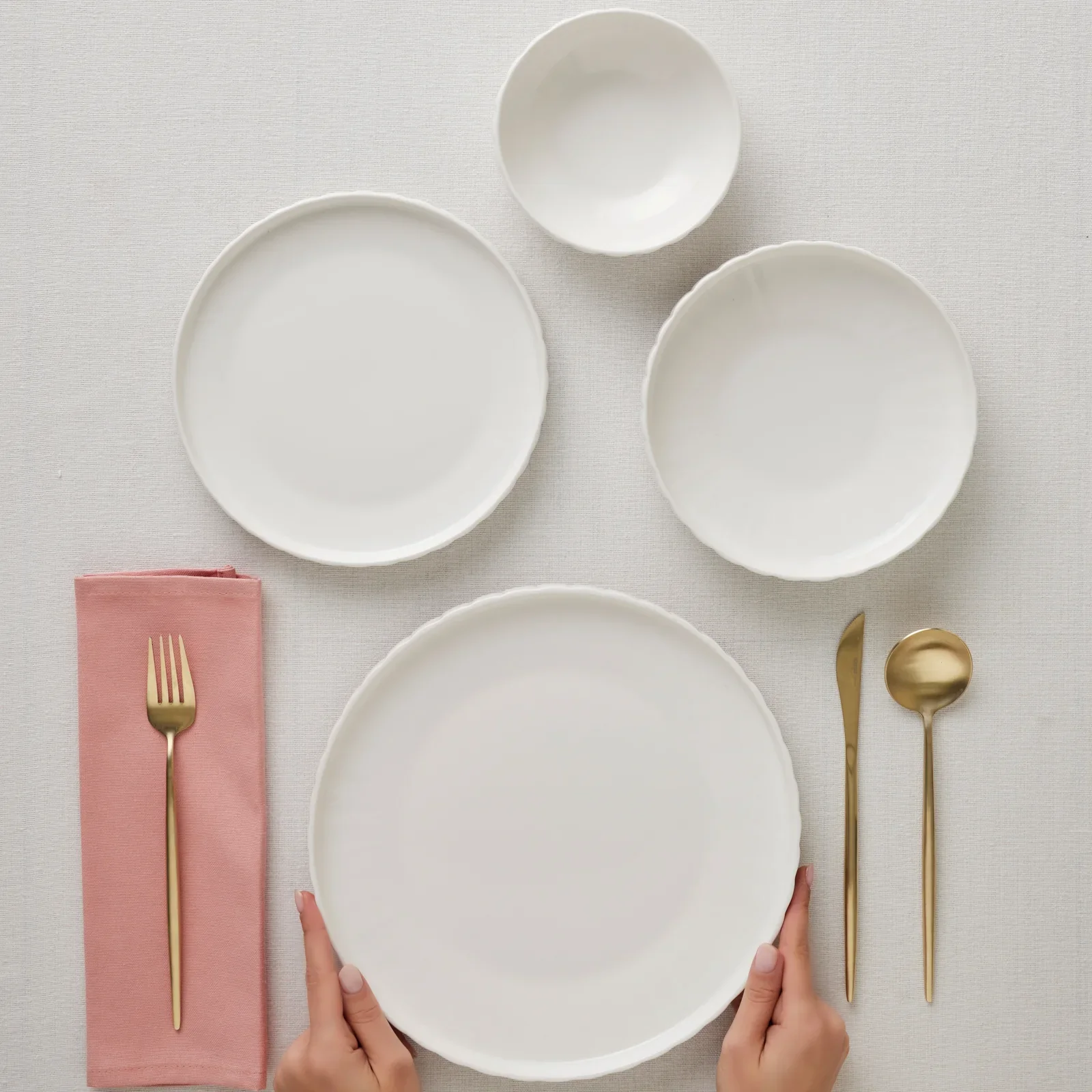 Karaca Stream Bone China Pumpkin 24-teiliges Tafelservice für 6 Personen, Weiß - Image 6
