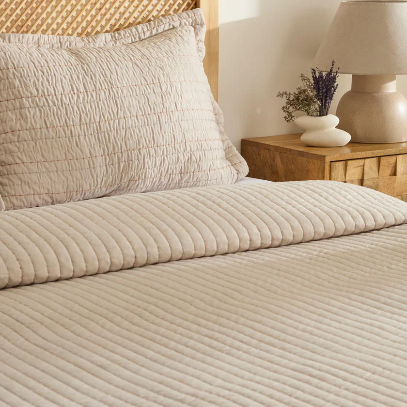 Karaca Manon Bettüberwurf Set, Doppelbett, Beige 230x240cm + 2(50x70) cm - Image 5