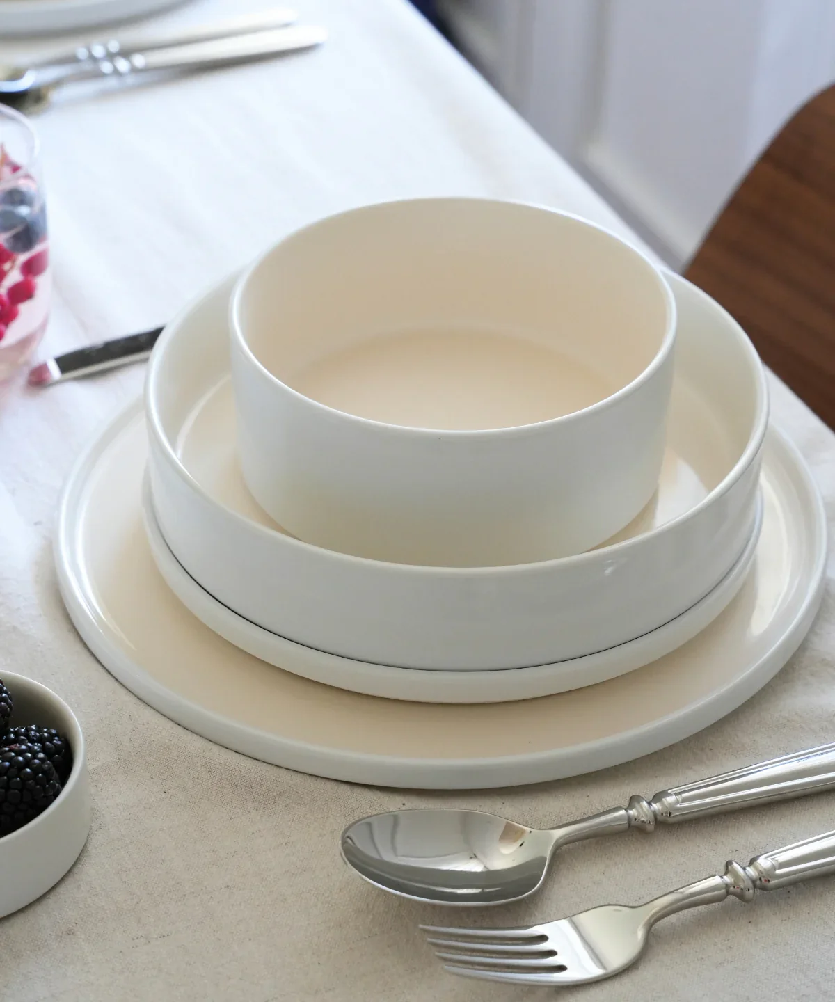 Noa Weiß-Beige Geschirrset – 24-teilig - Image 8